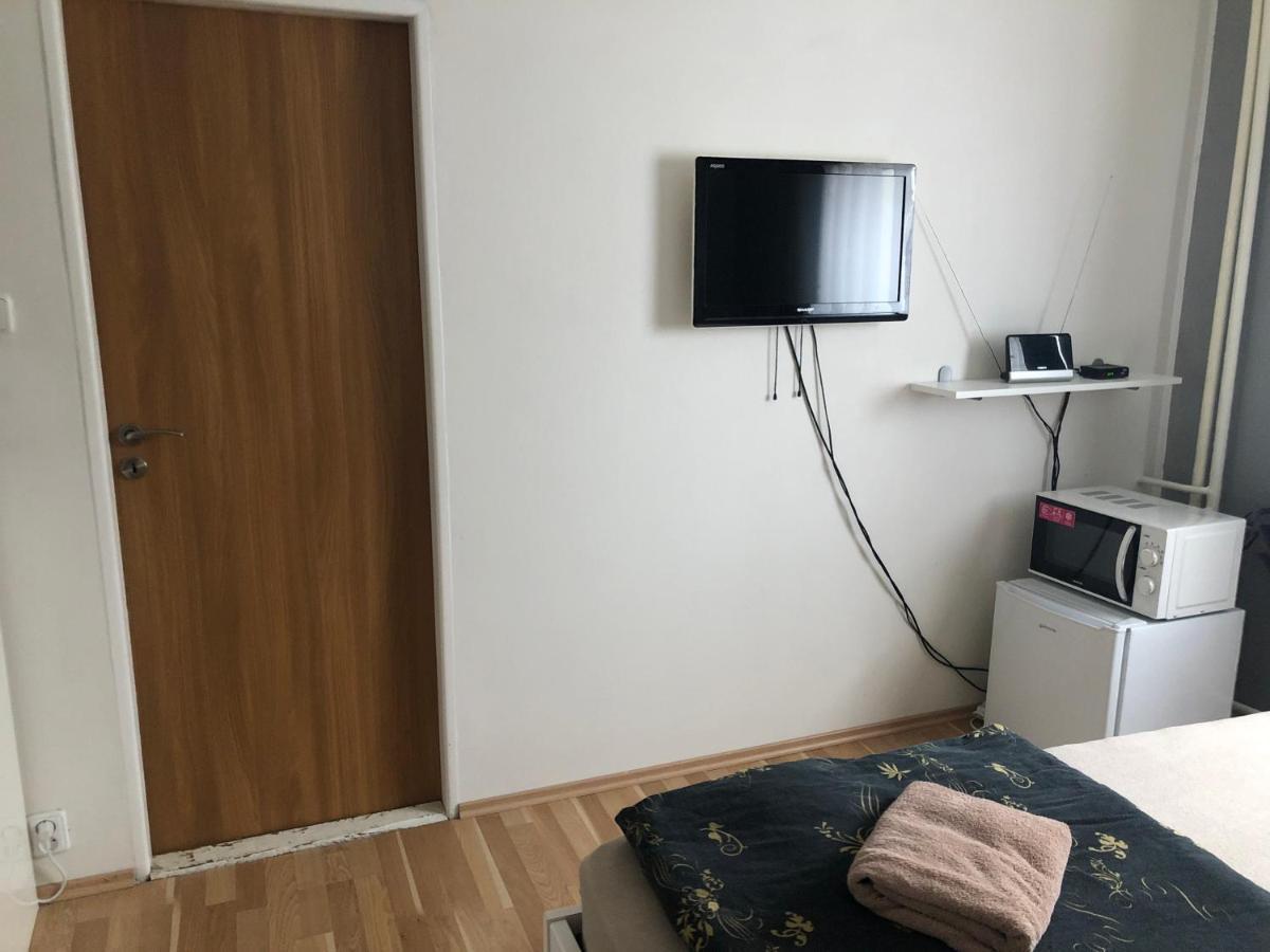 Homestay U Hanky Zdiby Luaran gambar