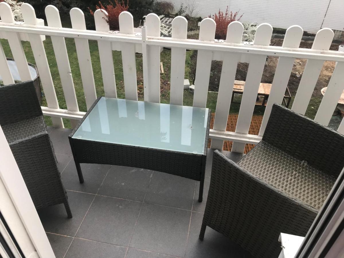 Homestay U Hanky Zdiby Luaran gambar