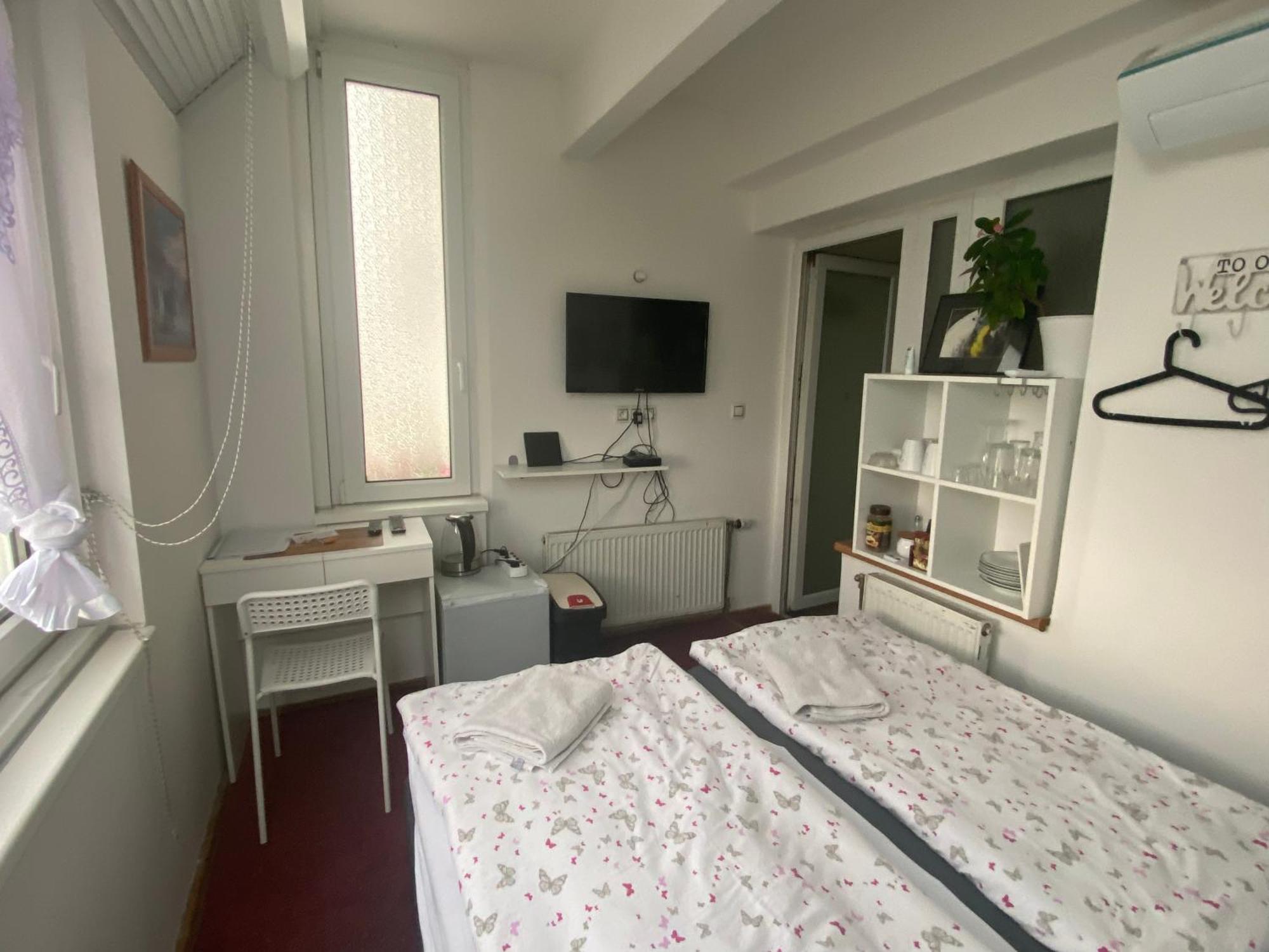 Homestay U Hanky Zdiby Luaran gambar